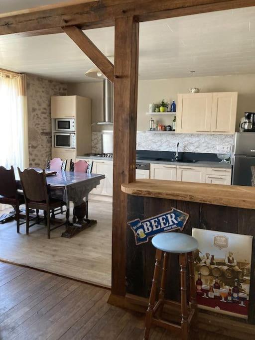 Grand Appartement Tres Clair Pres Centre Ville Argentat Kültér fotó